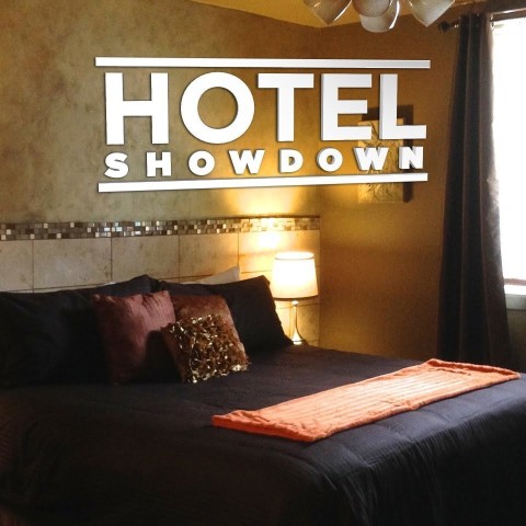 Hotel Showdown