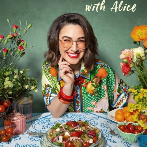 A Bite to Eat with Alice